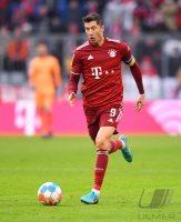 Fussball 1. Bundesliga Saison 21/22: FC Bayern Muenchen - Bayer 04 Leverkusen