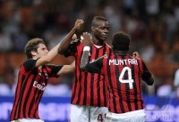 FUSSBALL SERIE A 2013/2014: JUBEL Mario Balotelli (AC Mailand)