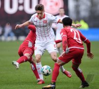 Fussball 2. Bundesliga Saison 17/18:  1. FC Kaiserslautern - Fortuna Duesseldorf