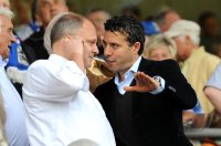 U19 Fussball Bundesliga :  re, Hamada Iraki (Dolmetscher und Berater von Investor Hasan Ismaik ) auf der Tribuene