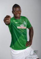 Fussball 1. Bundesliga, Saison 2012/2013, Werder Bremen: Assani Lukimya im exklusiven Pressefoto ULMER Fotoshooting