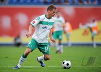 FUSSBALL BUNDESLIGA: Werder Bremen, ROSENBERG Einzelaktion