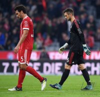 Fussball 1. Bundesliga Saison 17/18: FC Bayern Muenchen - VfL Wolfsburg