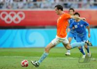 FUSSBALL  Olympia 2008   Vorrunde  Maenner   Niederlande - Japan