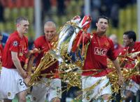 Fussball CHL  FINALE 2008 RONALDO (ManU) mit CHL Pokal