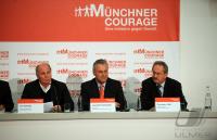 Fussball 1. Bundesliga : FC Bayern Muenchen - Muenchner Courage