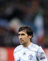 FUSSBALL CHL  Saison 10/11:  Raul (FC Schalke 04)