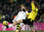 Fussball 1. Bundesliga: Dortmund - Gladbach, Zweikampf