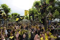 Fussball Deutscher Meister 2010/2011 Borussia Dortmund: Meisterfeier auf dem Borsigplatz
