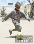 Namibia - Kinder beim Fussball