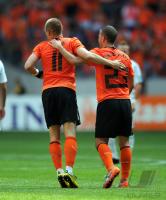 FUSSBALL INTERNATIONAL: Arjen ROBBEN, Rafael VAN DER VAART (v. li., Holland)