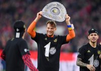 Fussball 1. Bundesliga Saison 21/22: JUBEL FC Bayern Muenchen feiert die 32. Meisterschaft