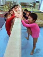 Turnen, Reportage  Kinder trainieren in China
