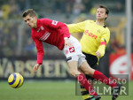 Fussball 1. Bundesliga: Dortmund - Mainz, Zweikampf