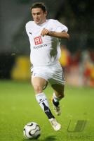 Fussball UEFA Pokal: Tottenham, KEANE Einzelaktion