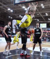 Barmer 2. Basketball Bundesliga  18/19: Tigers Tuebingen - Roemerstrom Gladiators Trier