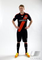 Andre SCHUERRLE (Deutschland) posiert im exklusiven Pressefoto ULMER Shooting im Trikot von Bayer 04 Leverkusen