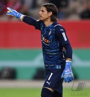 Fussball DFB Pokal 1. Runde 21/22: 1. FC Kaiserslautern - Borussia Moenchengladbach