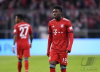 Fussball 1. Bundesliga Saison 18/19: FC Bayern Muenchen - VfB Stuttgart