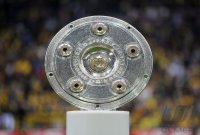 Fussball 1. Bundesliga : DIE MEISTERSCHALE
