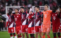 Fussball  1. Bundesliga 26/27 FC Bayern Muenchen - VfB Stuttgart