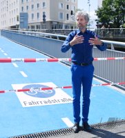 Eroeffnung Radbruecke Tuebingen; Tuebingens Oberbuergermeister Boris Palmer (Die Gruenen)