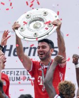 Fussball 1. Bundesliga Saison 15/16: Der FC Bayern feiert seine 26. Deutsche Meisterschaft
