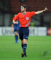 Fussball Champions League  Saison 2010/2011: Schiri Alberto Undiano Mallenco (ESP)