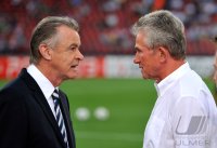 Fussball CHL  Saison 2011/2012:  Trainer Ottmar HITZFELD (li, Schweiz) Trainer Jupp Heynckes  (re, FC Bayern Muenchen)