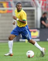Fussball International: Brasilien, ROBINHO Einzelaktion am Ball