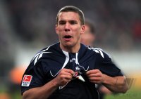 Fussball 1. Bundesliga : JUBEL nach dem Elfmeter Tor zum 0:1 Lukas Podolski (1. FC Koeln)