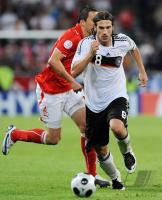 FUSSBALL EURO 2008: Deutschland, FRINGS am Ball