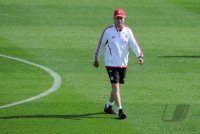 Fussball 1. Bundesliga 11/12: FC Bayern Muenchen Training in Doha