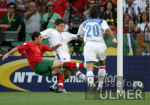 Fussball INTERNATIONAL  EURO 2004 Russland-Portugal im Stadion da Luz