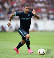 Fussball Aleksandar Kolarov (Manchester City)