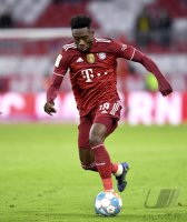 Fussball 1. Bundesliga Saison 21/22: FC Bayern Muenchen - Arminia Bielefeld