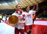 Fussball: DFB Pokal Finale: JUBEL Bastian Schweinsteiger, Miroslav Klose (v.li., FCB)
