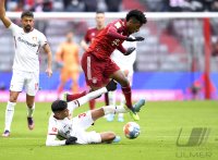 Fussball 1. Bundesliga Saison 21/22: FC Bayern Muenchen - Bayer 04 Leverkusen