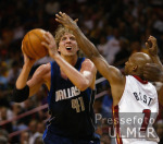 Basketball NBA  Miami vs. Mavericks  Nowitzki