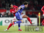 Fussball 1. Bundesliga: Mainz - Schalke, Zweikampf