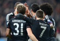 Fussball CHL&Atilde; Saison 12/13:  Bastian Schweinsteiger und Franck Ribery (v. li., FC Bayern Muenchen)