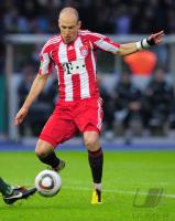 Fussball: DFB Pokal Finale: SV Werder Bayern, ROBBEN am Ball