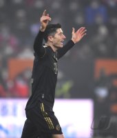 Fussball 1. Bundesliga Saison 21/22: FC Augsburg - FC Bayern Muenchen