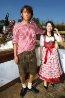 FUSSBALL 1. BUNDESLIGA: Takashi Usami mit Frau Ran  (FC Bayern Muenchen)