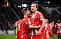 Fussball 1. Bundesliga  Saison  2025/2026  13. Spieltag 
VfB Stuttgart - FC Bayern Muenchen