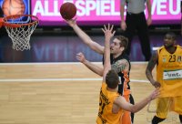Basketball 1. Bundesliga 14/15 Hauptrunde:  Walter Tigers Tuebingen - ratiopharm Ulm
