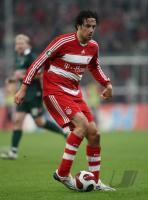 Fussball  FC Bayern Muenchen  Klose am Ball