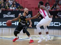 Basketball 1. Bundesliga 17/18 Hauptrunde: Walter Tigers Tuebingen - Telekom Baskets Bonn