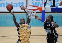 Basketball  1. Bundesliga  09/10  Walter Tigers Tuebingen -New York Phantoms Braunschweig