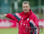 FUSSBALL  FC Bayern Muenchen Trainer Ottmar Hitzfeld